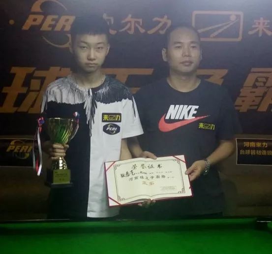 分析师们来 分析师们来