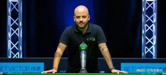 哪怕年纪轻 哪怕年纪轻