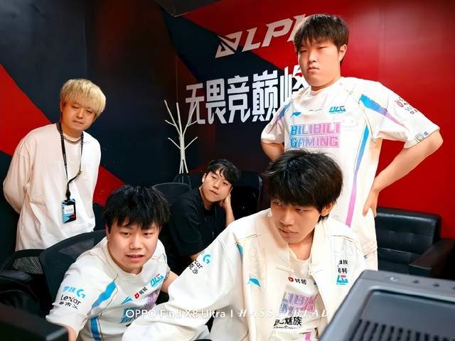 场抢断后的 场抢断后的