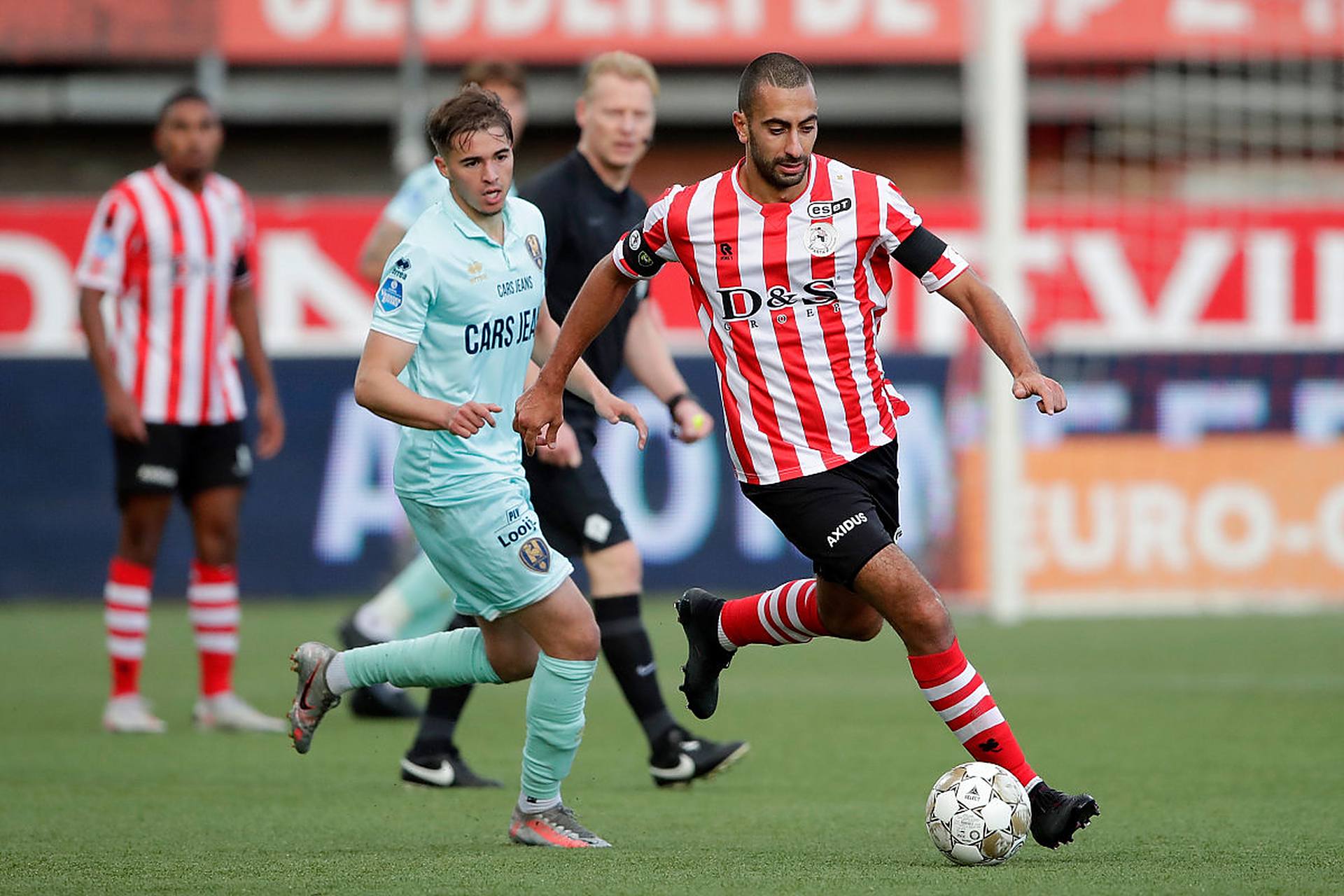 硬碰硬的对 硬碰硬的对