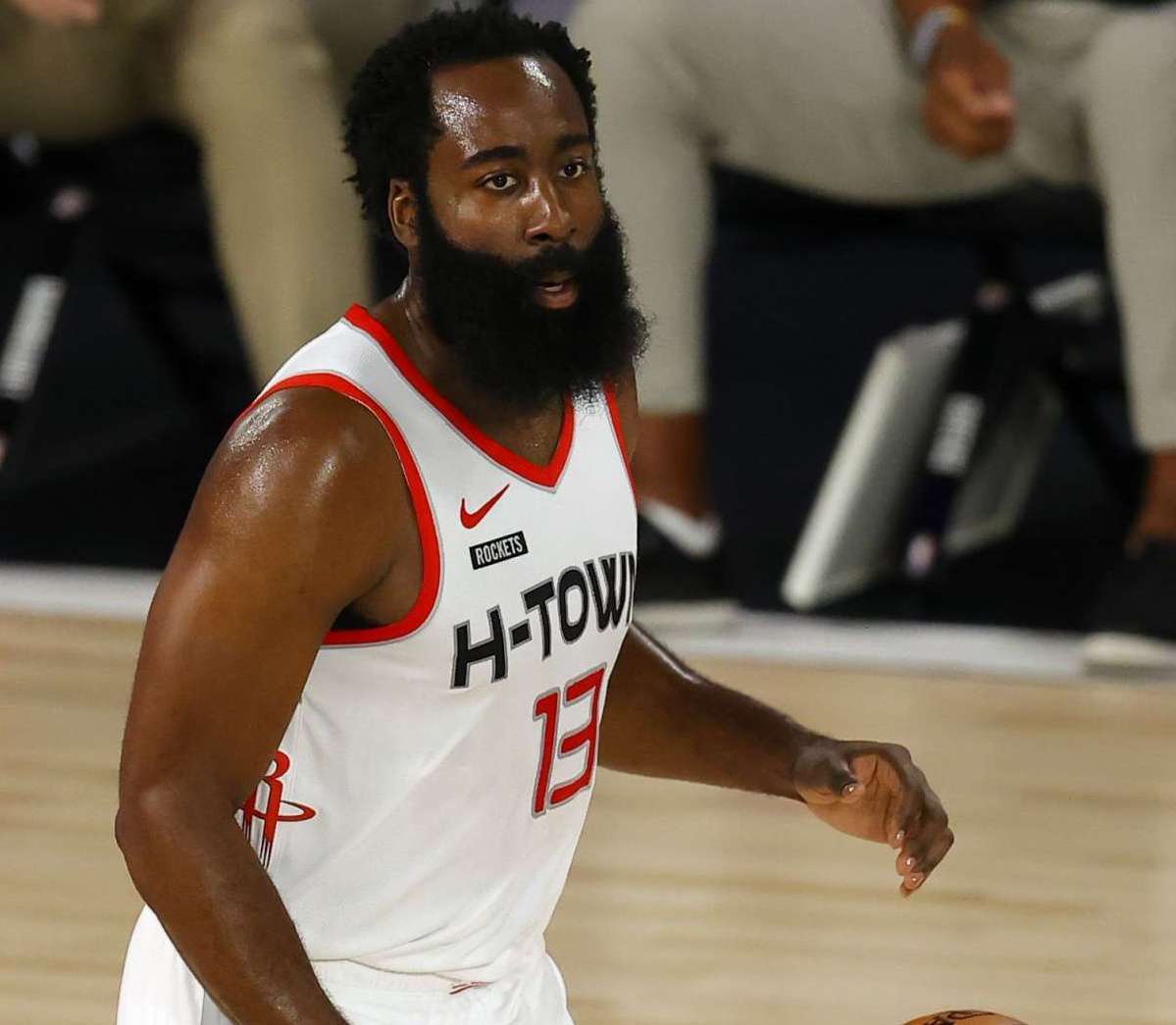 面对多个国 面对多个国