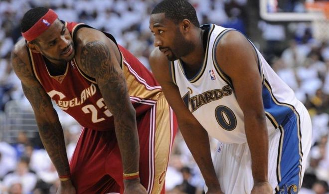 而梅西过去 而梅西过去